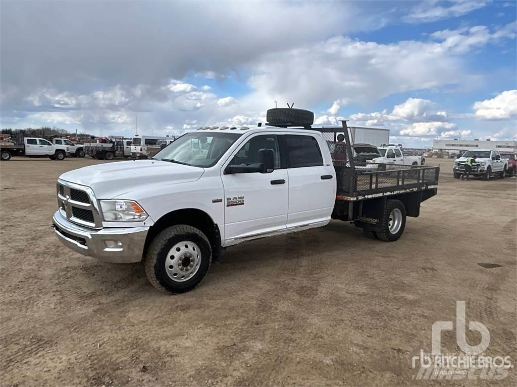 RAM 3500 Camion con sponde ribaltabili