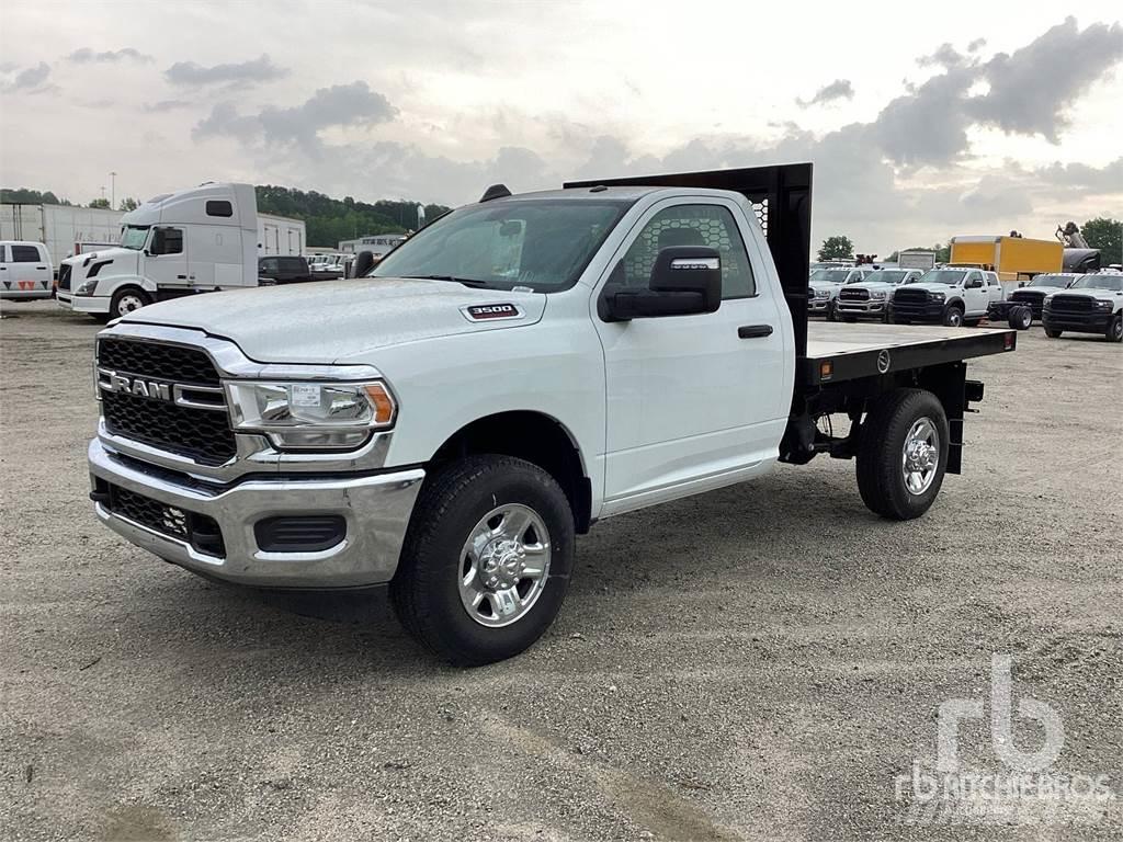 RAM 3500 Camion con sponde ribaltabili