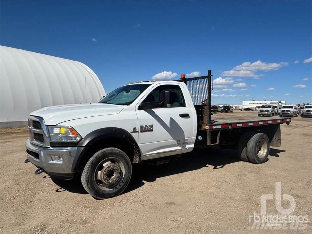 RAM 5500 Camion con sponde ribaltabili