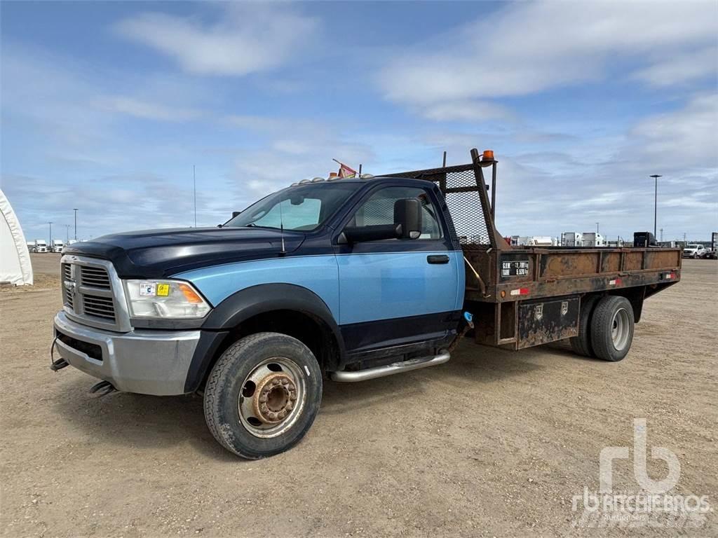 RAM 5500 Camion con sponde ribaltabili