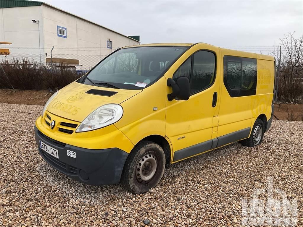 Renault TRAFIC Furgone chiuso