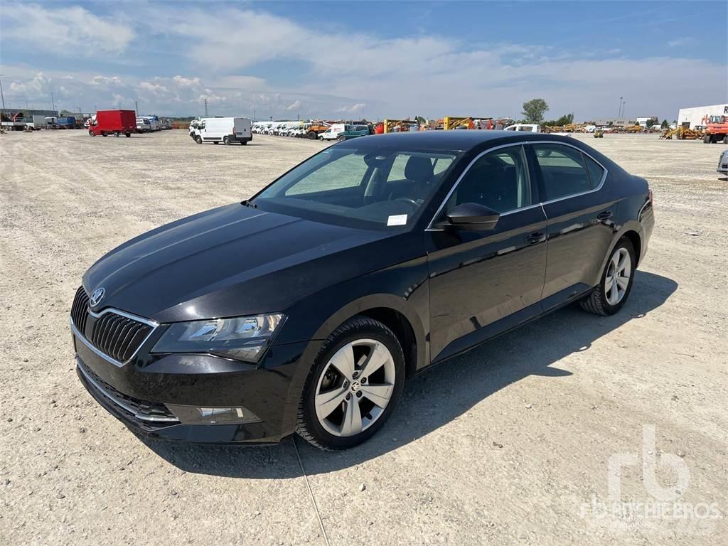Skoda SUPERB Auto