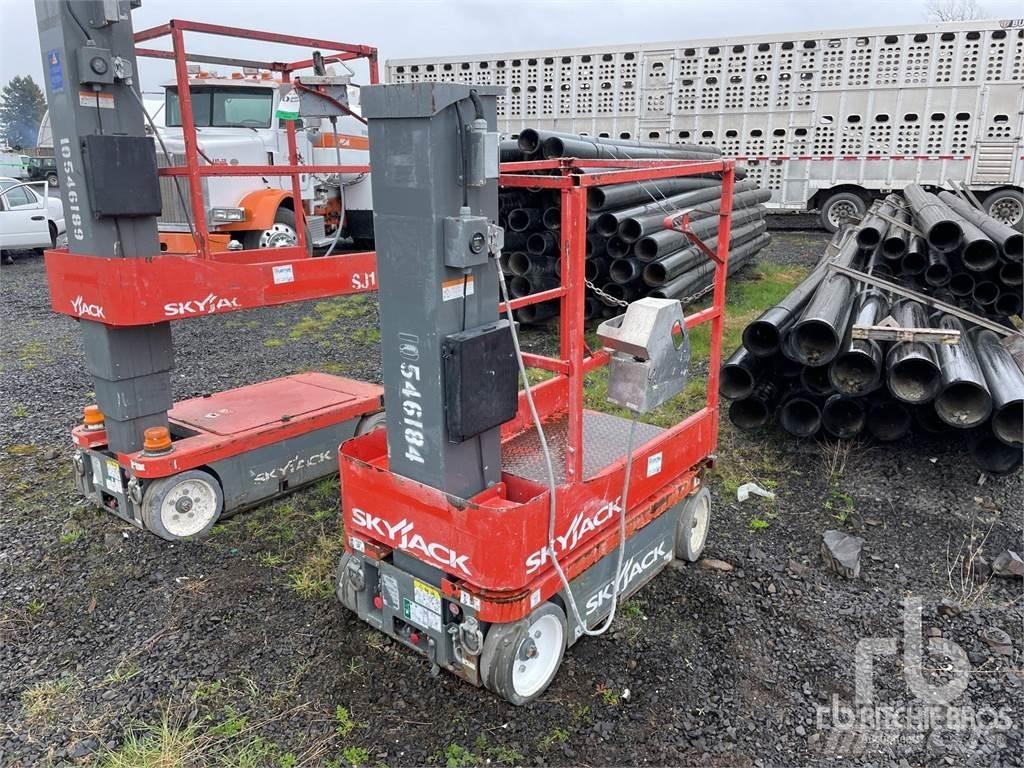 SkyJack SJ12 Piattaforme a braccio articolato