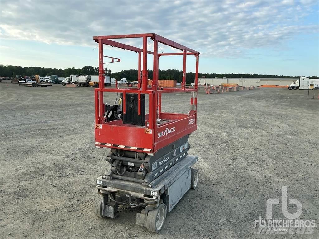 SkyJack SJ3219 Piattaforme a pantografo