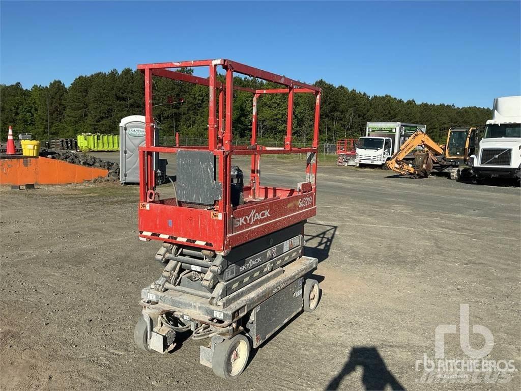 SkyJack SJ3219 Piattaforme a pantografo