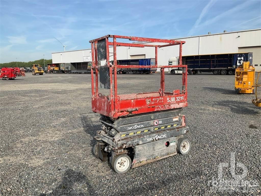 SkyJack SJ3219 Piattaforme a pantografo