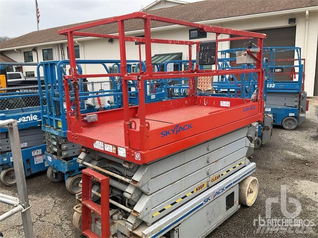 SkyJack SJ4632 Piattaforme a pantografo