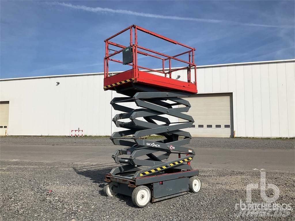SkyJack SJ4632 Piattaforme a pantografo