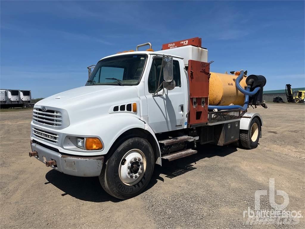 Sterling M8500 Camion autospurgo