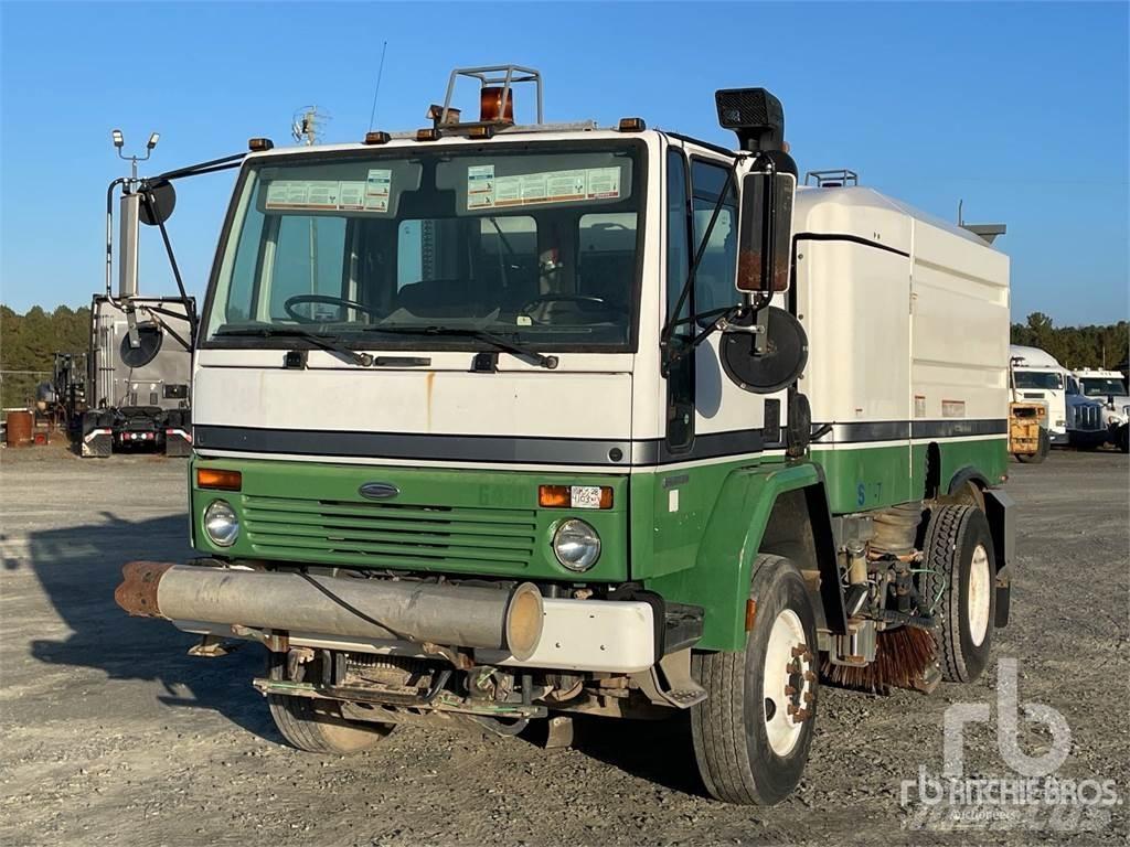 Sterling SC8000 Autocarro spazzatrice