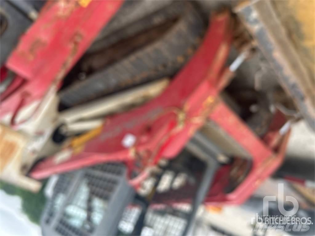 Takeuchi TL10 Mini Pale Gommate
