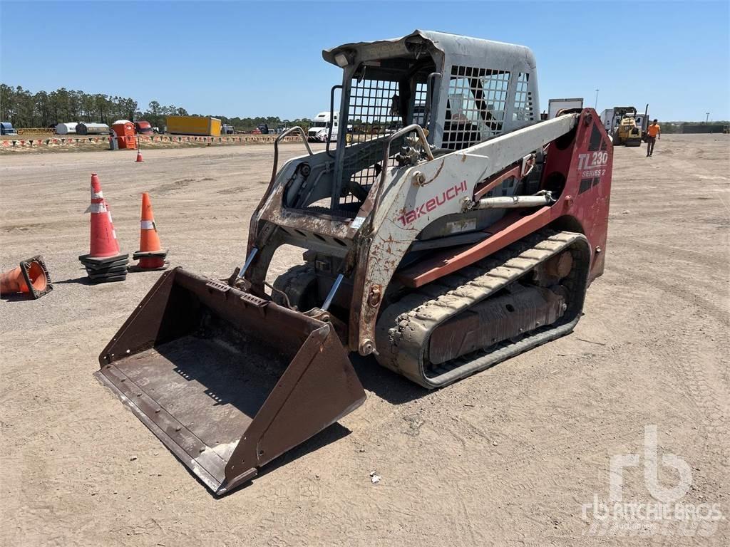 Takeuchi TL230 Mini Pale Gommate