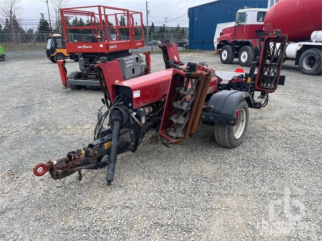 Toro 2700 Manutenzione verde e strade – Altro