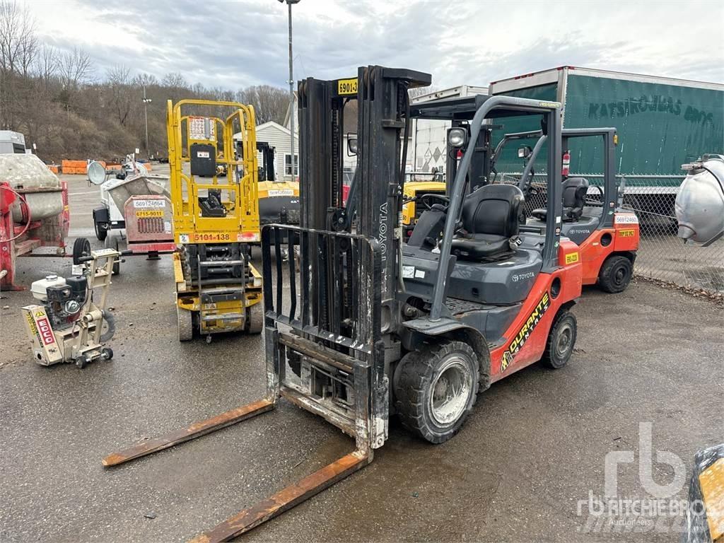 Toyota 8FGU25 Carrelli elevatori diesel