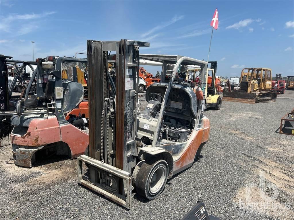 Toyota 8FGU25 Carrelli elevatori diesel