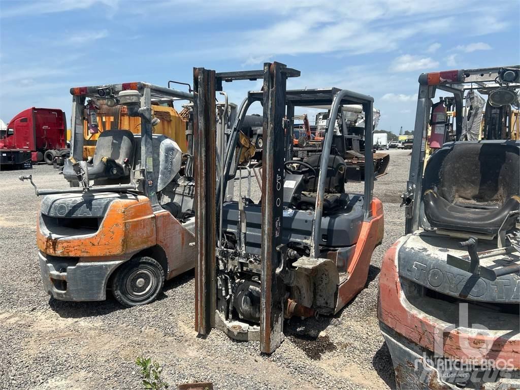 Toyota 8FGU25 Carrelli elevatori diesel