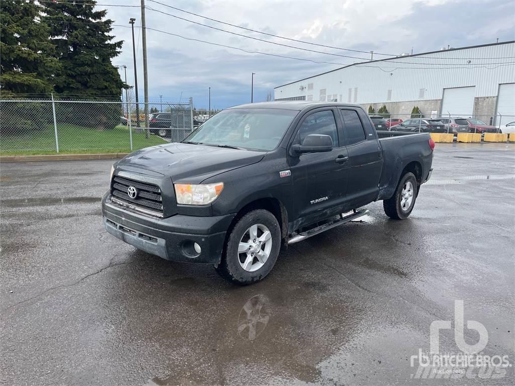 Toyota TUNDRA Pick up/Fiancata ribaltabile