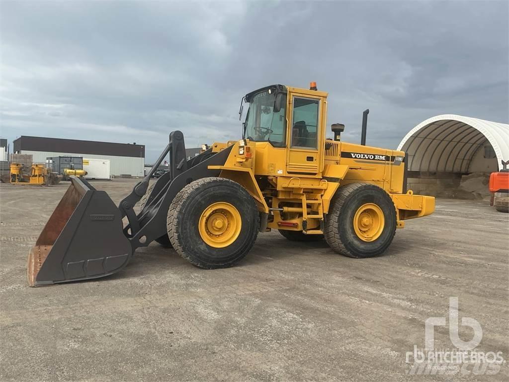Volvo L120C Pale gommate