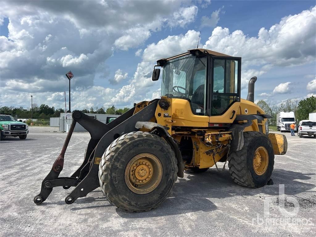 Volvo L90G Pale gommate