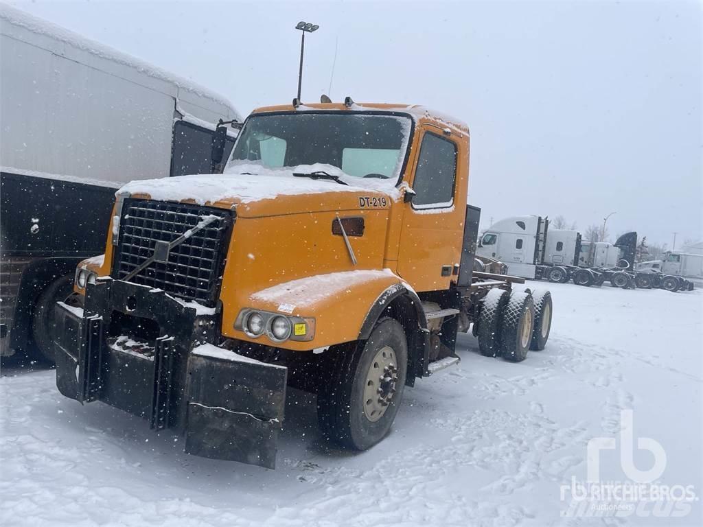 Volvo VHD Autocabinati