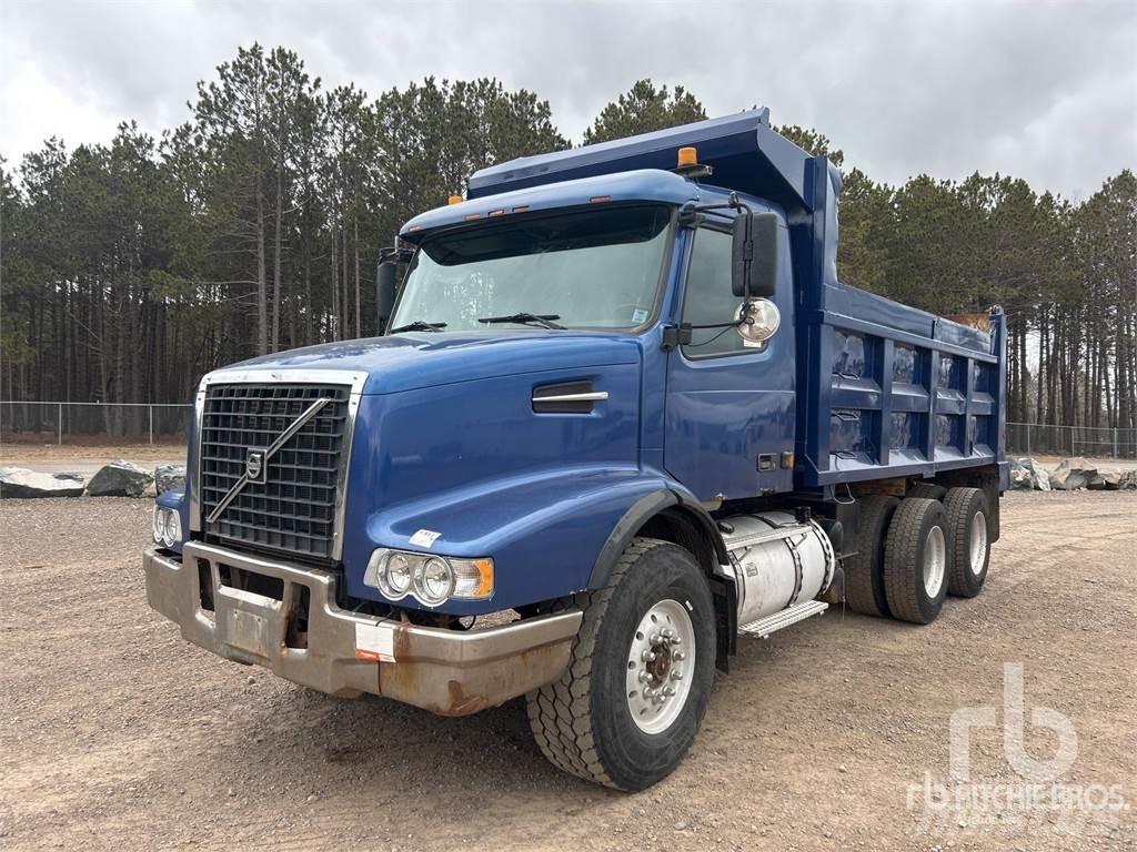 Volvo VND Camion ribaltabili