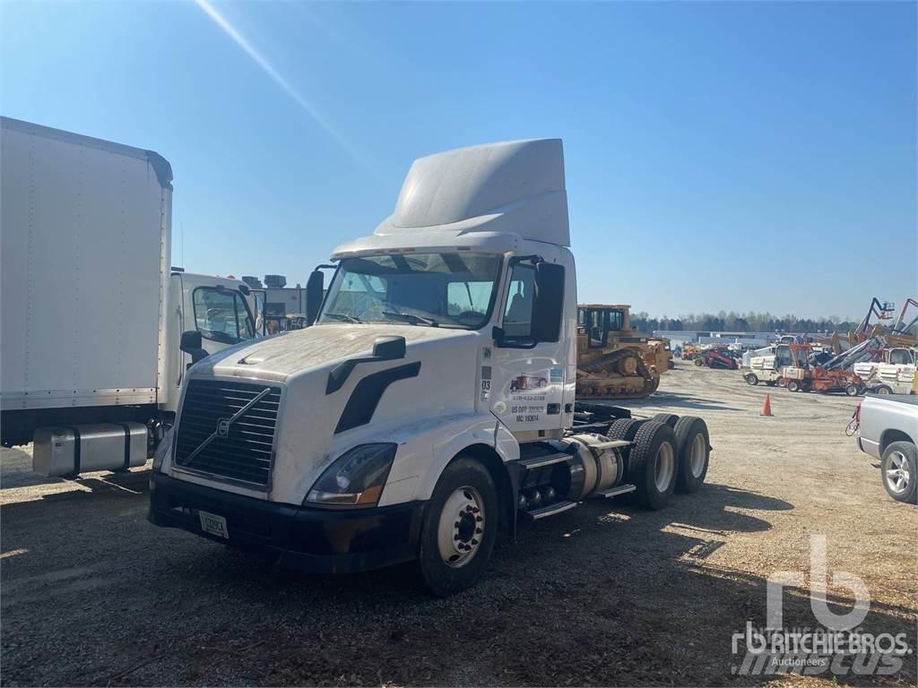 Volvo VNL Motrici e Trattori Stradali