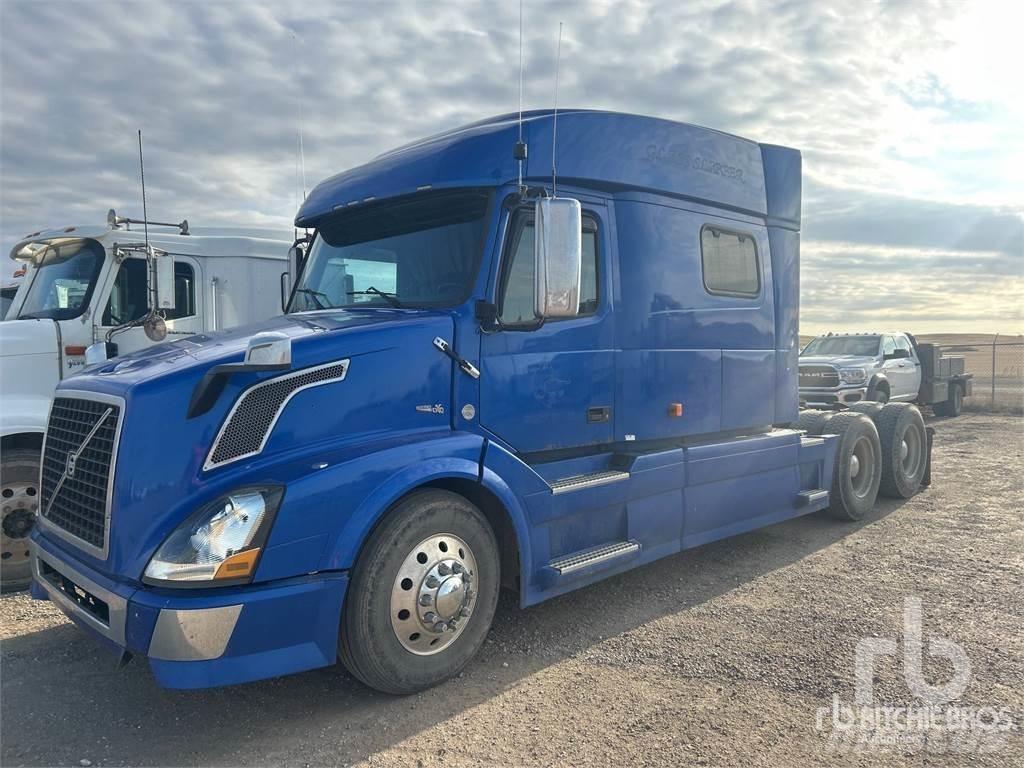 Volvo VNL Motrici e Trattori Stradali