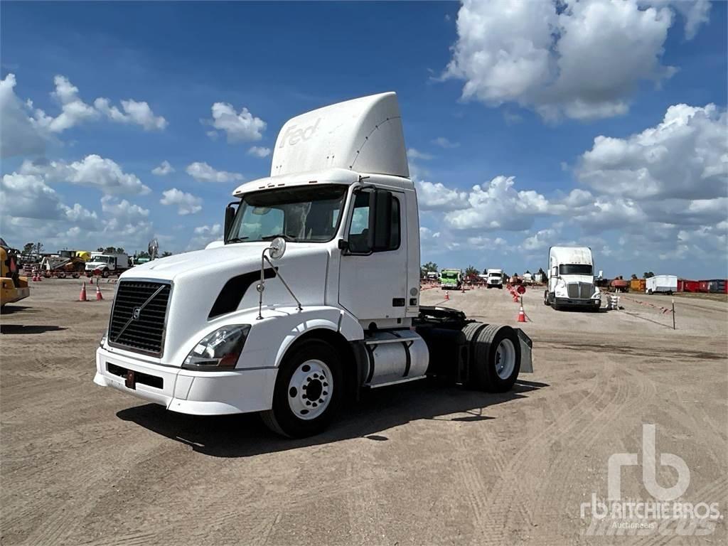 Volvo VNL300 Motrici e Trattori Stradali