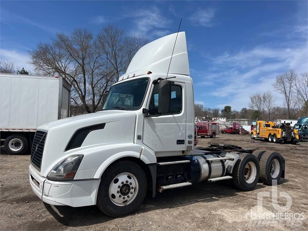 Volvo VNL300 Motrici e Trattori Stradali