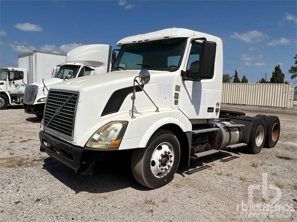 Volvo VNL300 Motrici e Trattori Stradali