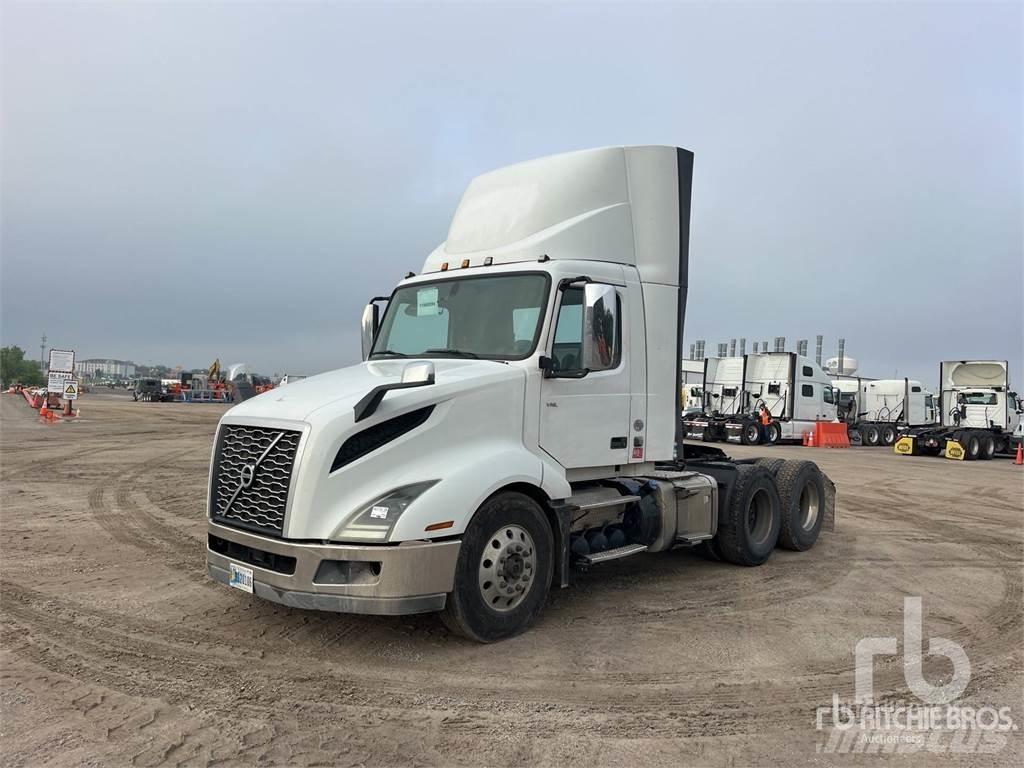 Volvo VNL300 Motrici e Trattori Stradali