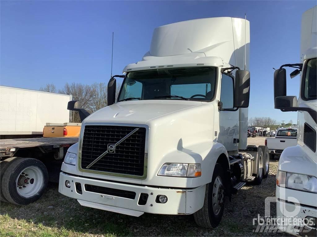 Volvo VNM Motrici e Trattori Stradali