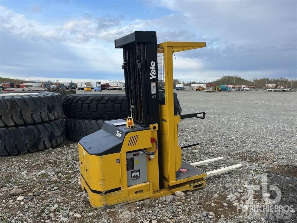 Yale OS030EF Carrelli elevatori elettrici