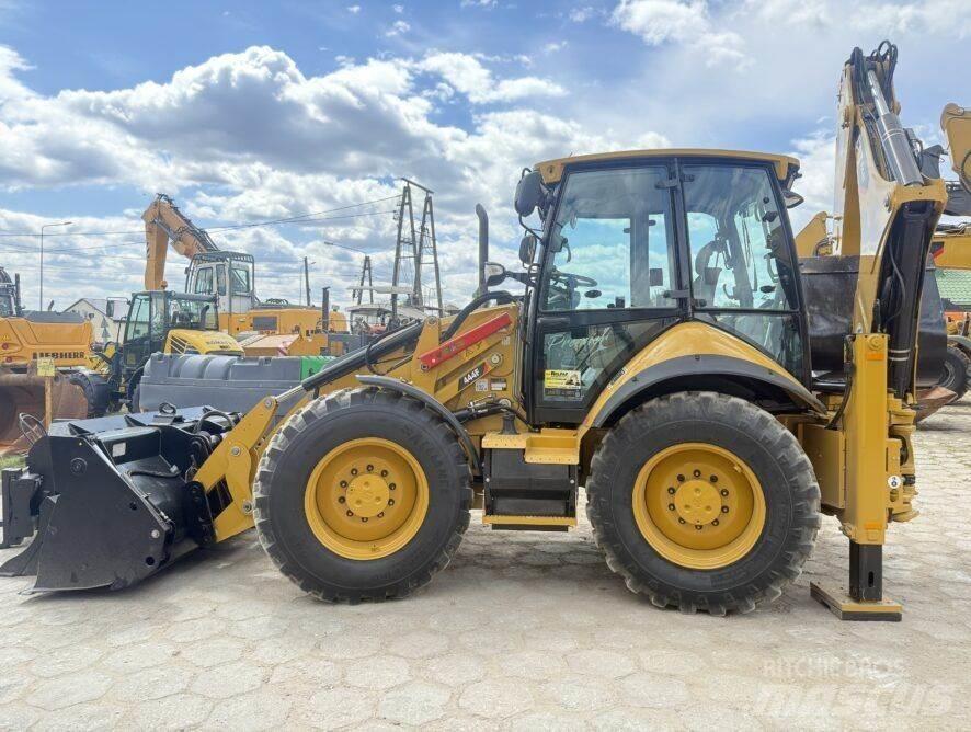 CAT 444F Terne