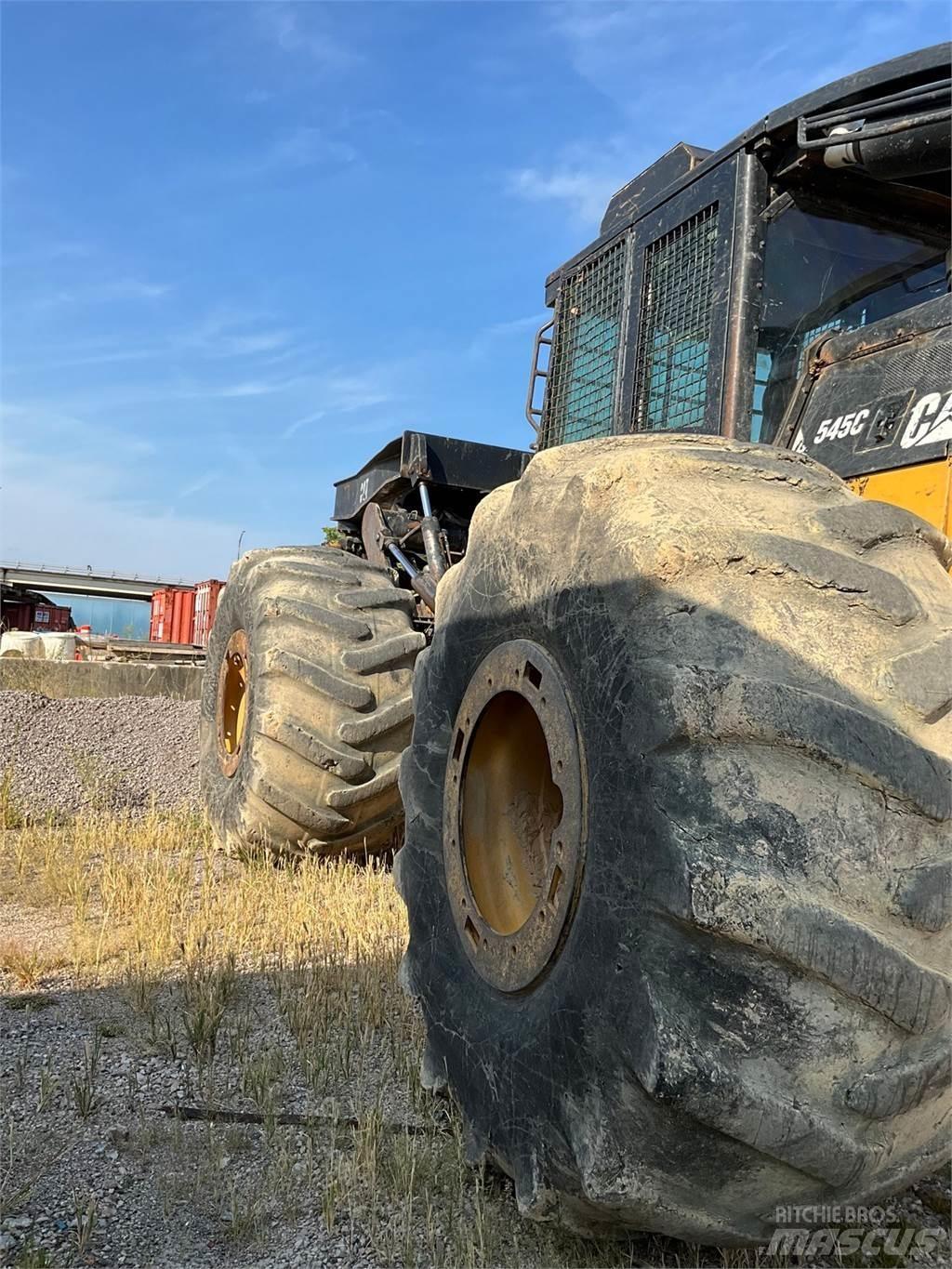 CAT 545C Trattori Forestali