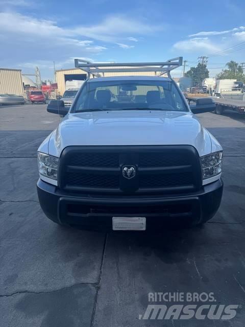 Dodge Ram 2500 Carroattrezzi