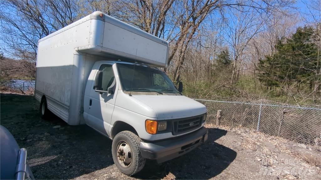 Ford E450 Camion cassonati