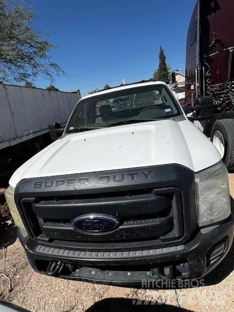 Ford F250 Carroattrezzi