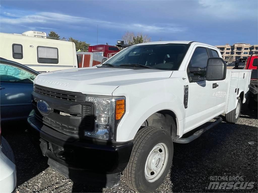 Ford F250 Carroattrezzi