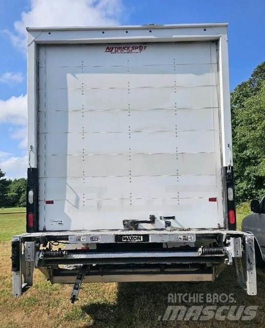 Freightliner M2 Camion cassonati