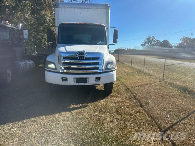 Hino 258LP Camion cassonati