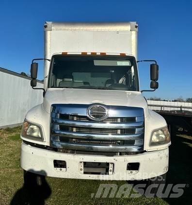 Hino 268 Camion cassonati
