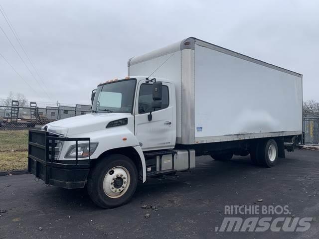 Hino 268 Camion cassonati