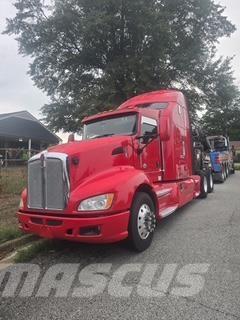 Kenworth T660 Motrici e Trattori Stradali
