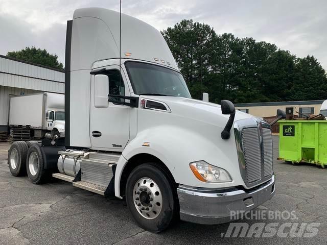 Kenworth T680 Motrici e Trattori Stradali