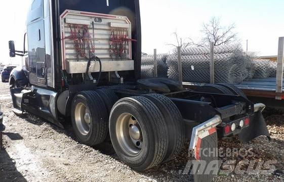 Kenworth T680 Motrici e Trattori Stradali
