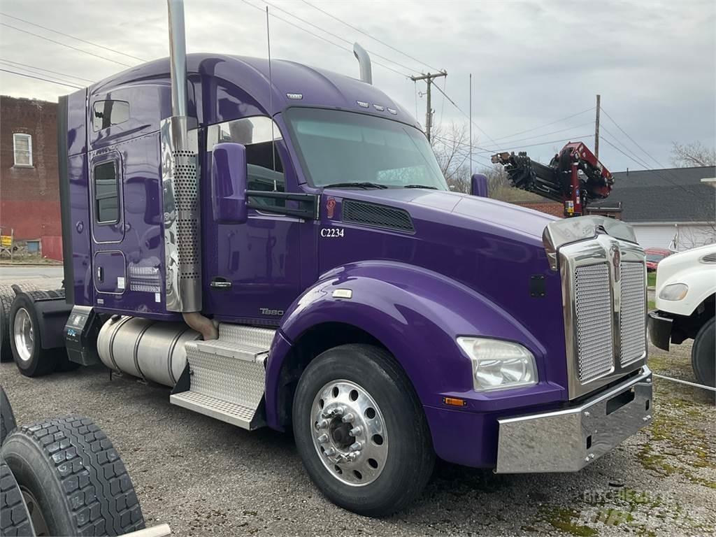 Kenworth T880 Motrici e Trattori Stradali