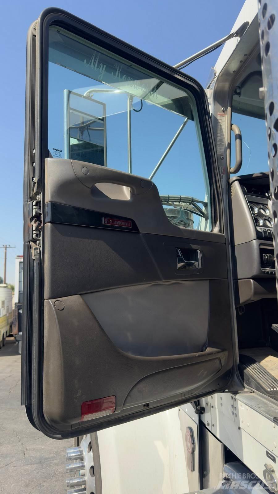 Kenworth W900 Motrici e Trattori Stradali