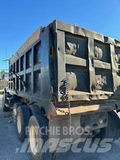 Mack CT713 Camion ribaltabili