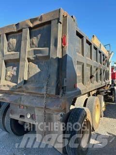 Mack CT713 Camion ribaltabili